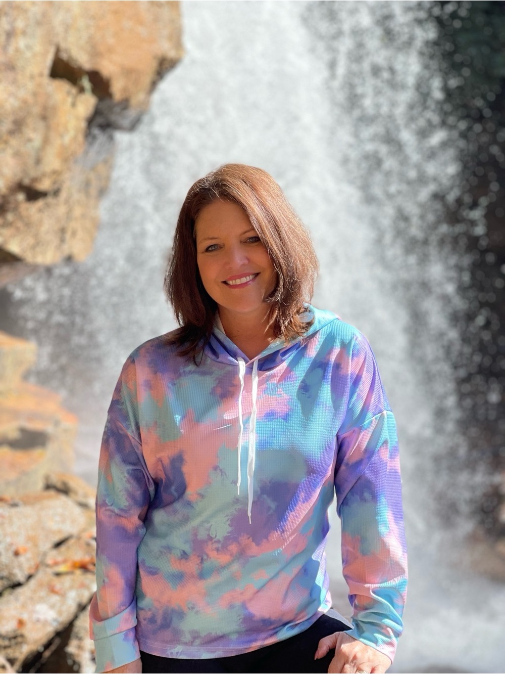 Pastel Dreams: Hooded Tie-Dye Sweatshirt in Stunning Pastel Colors
